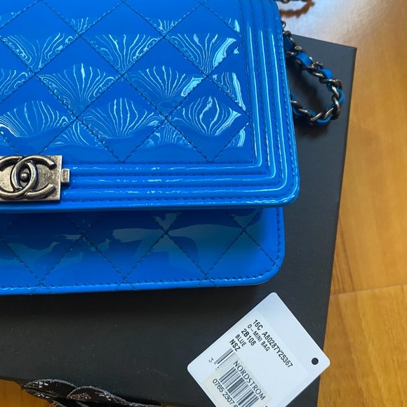 Chanel mini blue quilted bag - Picture 6 of 7
